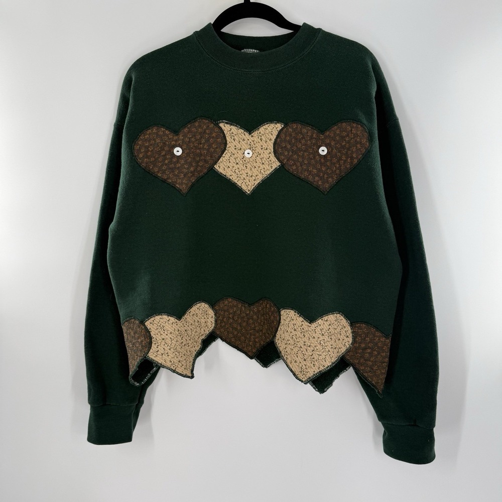 FOTL Best Custom Women's Large Crewneck Vintage Heart Buttons Green